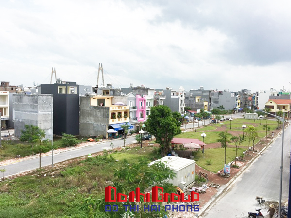 Bán lô Đông Nam 40m2 view vườn hoa khu tái định cư xi măng Hồng Bàng, Hải Phòng